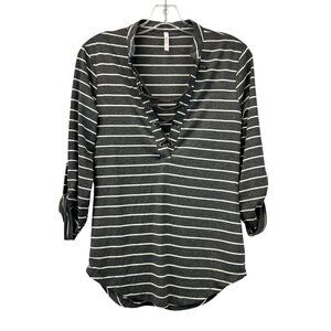 dna Couture Women’s Criss Cross V-Neck 3/4 Sleeve Top Gray/Ivory Stripe Small